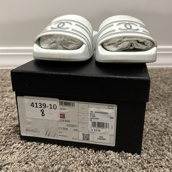 White/Grey Chanel Slides EU 38 / US 7.5 - Picture 2 of 6